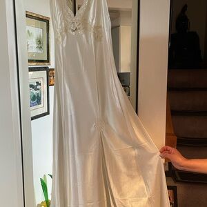 Victoria's Secret White Satin Chemise